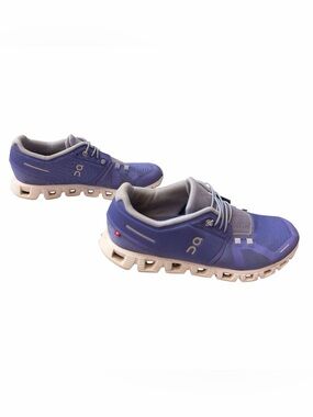 On Cloud 5 Blueberry Feather Women’s Size 9.5